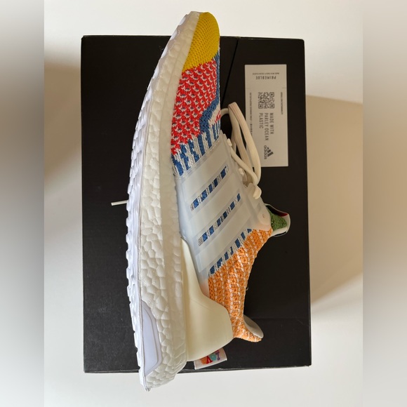 ADIDAS Ultraboost 5.0 DNA PRIDE Edition “Love Unites” NEW in Box-never worn - Picture 2 of 7